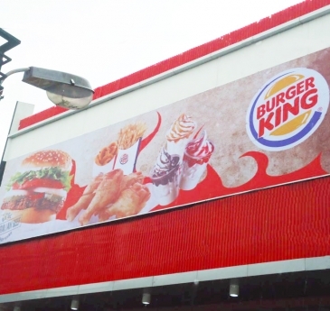 bảng hiệu BurgerKing 